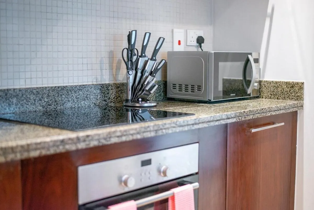 Accommodates 6 Perfect Apartment In Dubai Marina